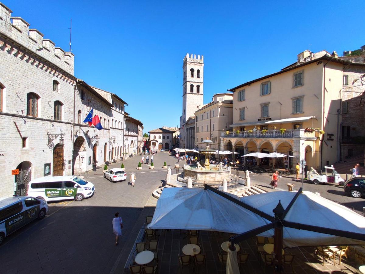Mazzini 3 Apartment Assisi Exterior photo
