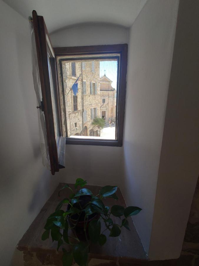 Mazzini 3 Apartment Assisi Exterior photo